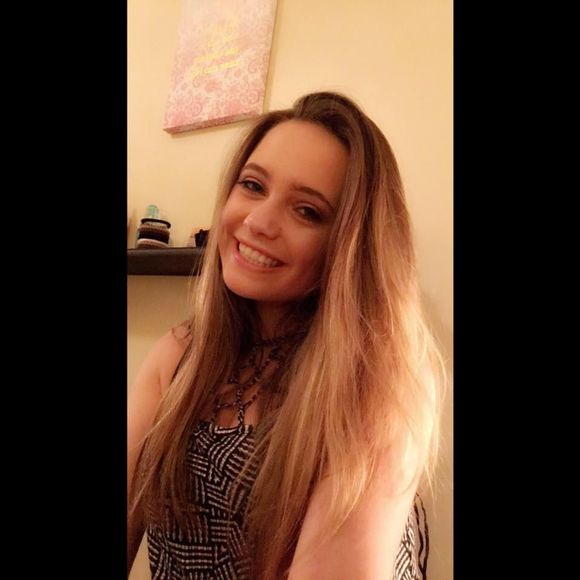 Meet your Posher, Delanie - Picture 1 of 1